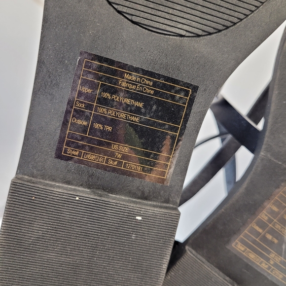 Torrid sandals women size 7W - Picture 8 of 8